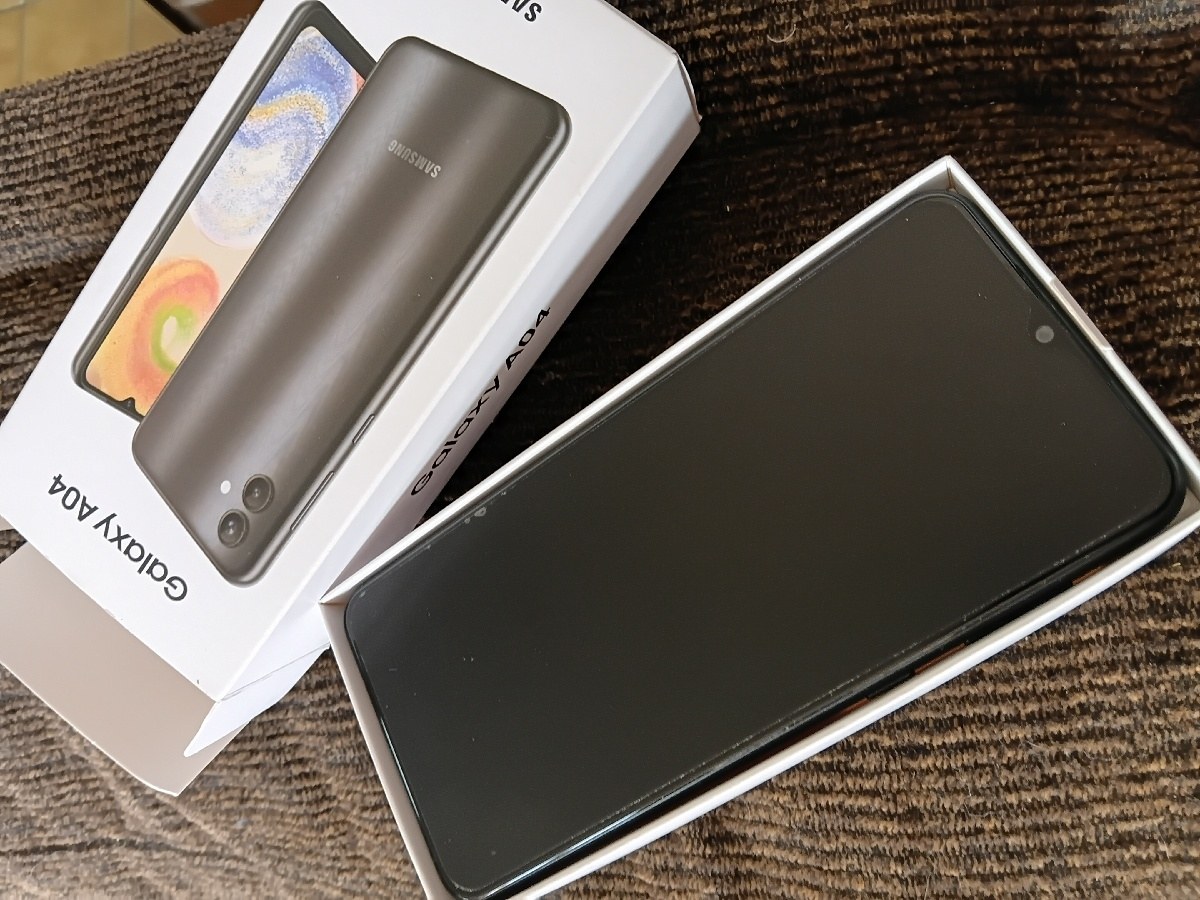 SAMSUMG GALAXI A04