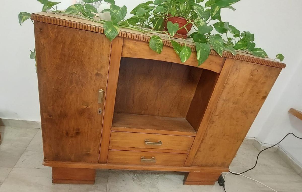 🤎 Vajillero/ Bahiut antiguo.🤎Buen estado.🤎Detalle en la última foto.🤎