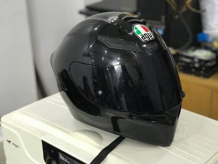 Casco de moto certificado
