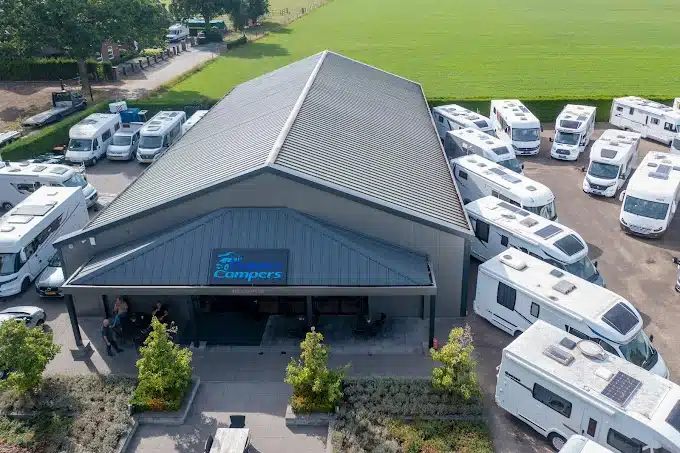 Bedrijfsbezoek WWNA bij Bakker Campers