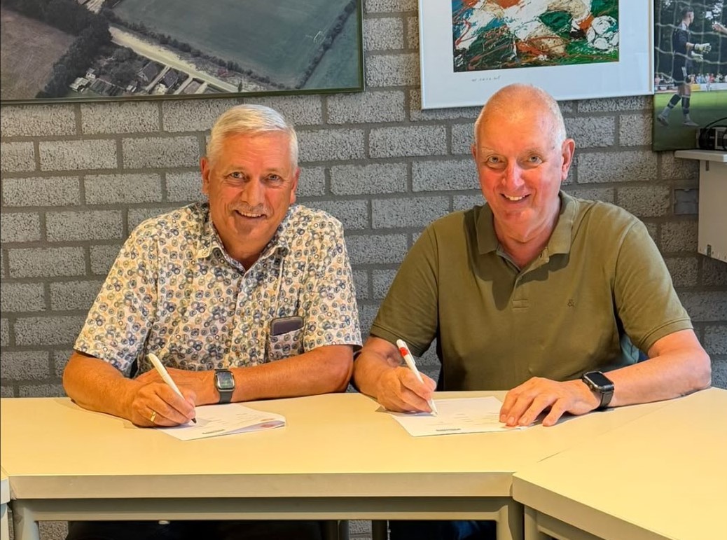 Jan Haze tekent bij