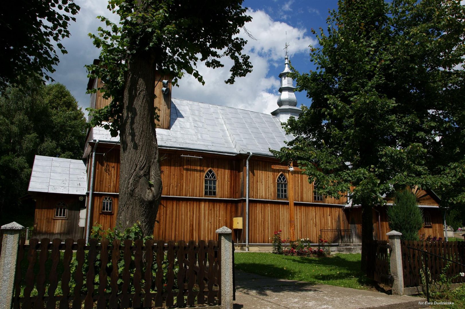 Cerkiew w Bezmiechowej