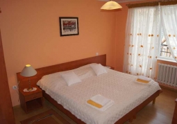 Apartament   z balkonem