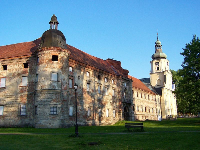 Post-communist monastery and palace complex in Rudy