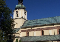 Południowa fasada kościoła klasztornego