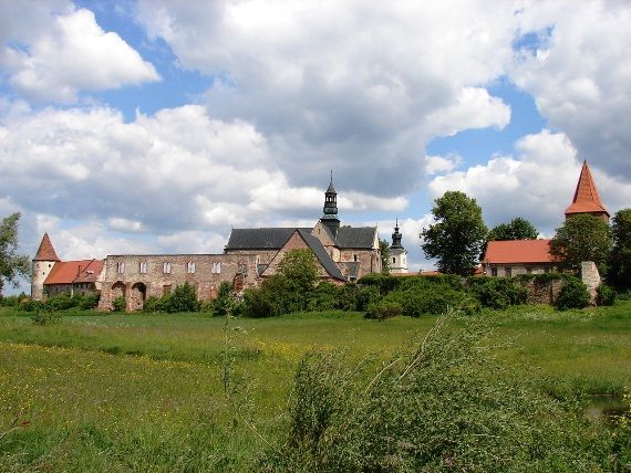 Cistercian abbey in Podklasztorze