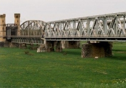 Zabytkowy most tczewski