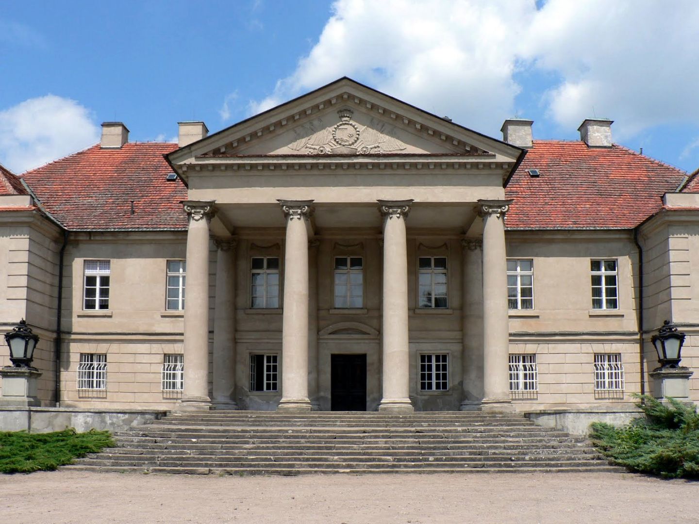 The Lipski Palace and Park Complex