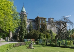 Forest Rock Castle - Szczytna