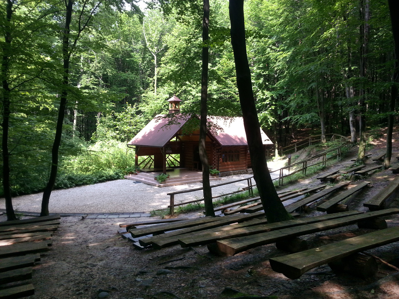 Chapel with amphitheater