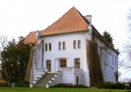 Rebuilt Górka Castle in Szamotuły