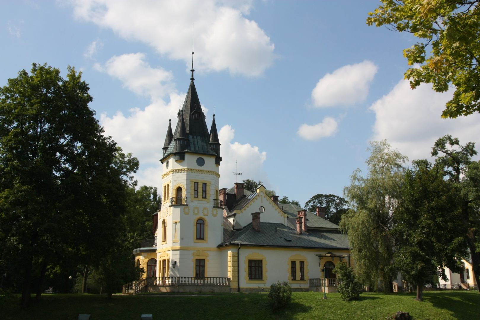 Palace in Olszanica