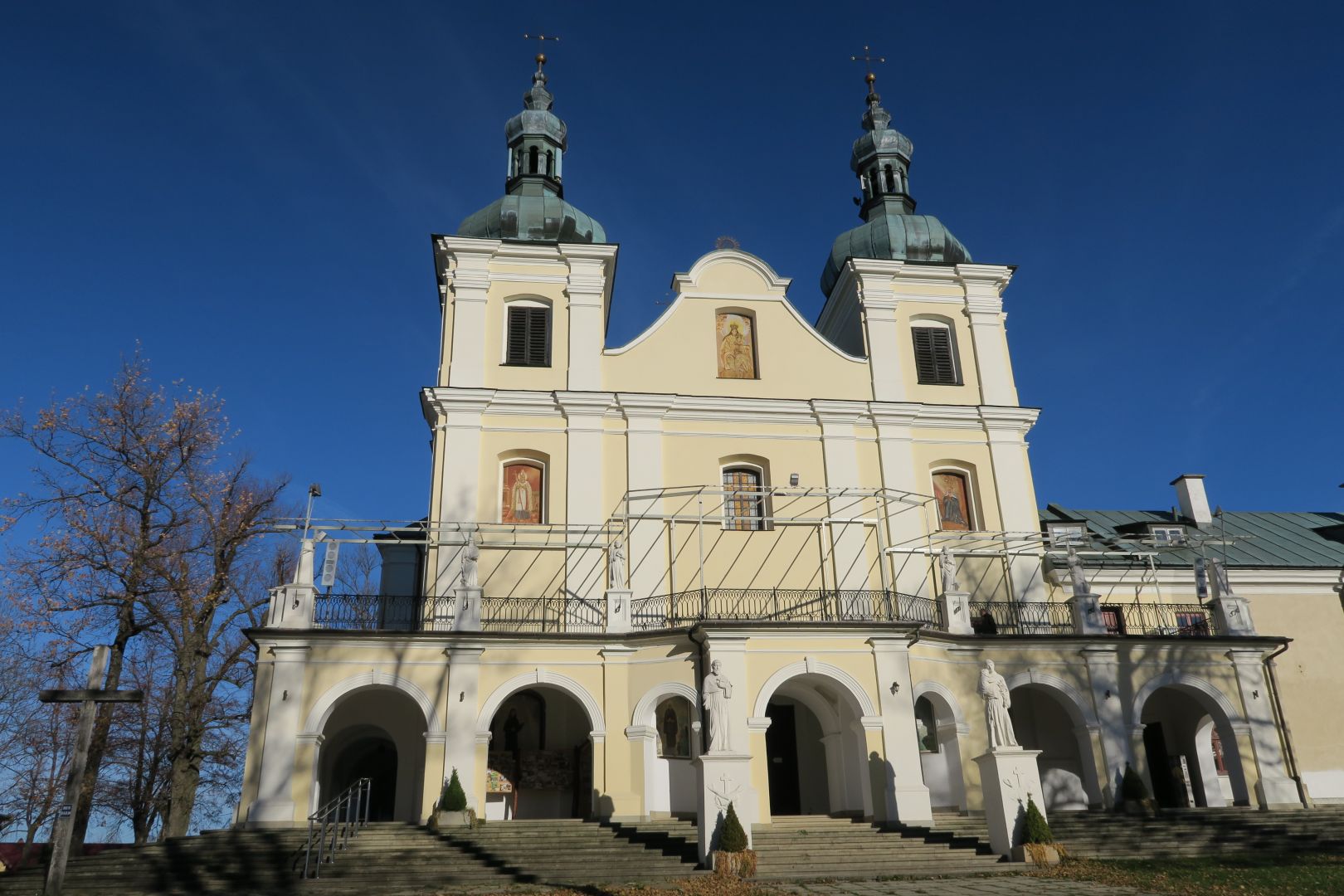 Klasztor i Sanktuarium Maryjne