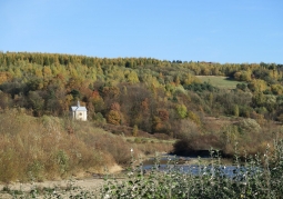 Zdjęcie: Kapliczka w okolicy klasztoru w Kalwarii Pacławskiej