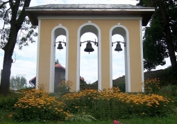 Dzwonnica parawanowa