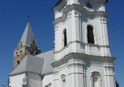 Kościół Nawiedzenia NMP - Lesko