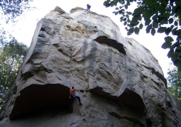 Rock climbing - Leska Rock in Glinne