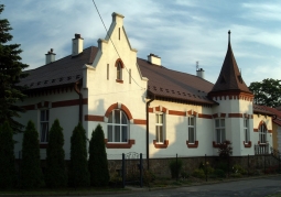 Neo-Gothic villa