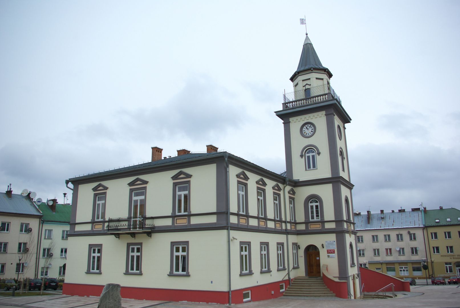 Town hall, seat of the regional museum
