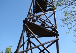 Observation tower on Mount Baranie
