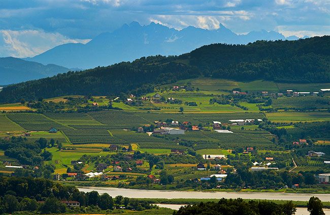 Rożnów Foothills