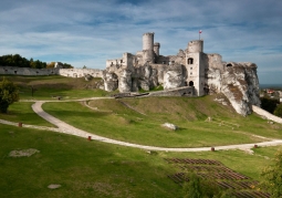 Ogrodzieniec Castle