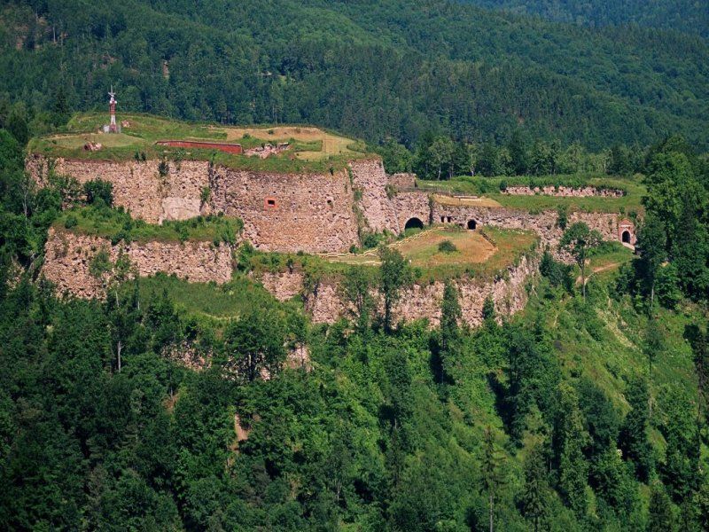 Srebrna Góra Fortress