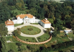 Palace in Śmiełów