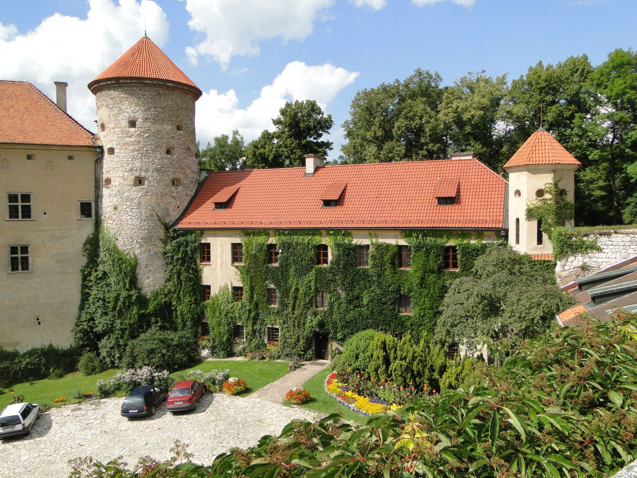 Pieskowa Skała Castle