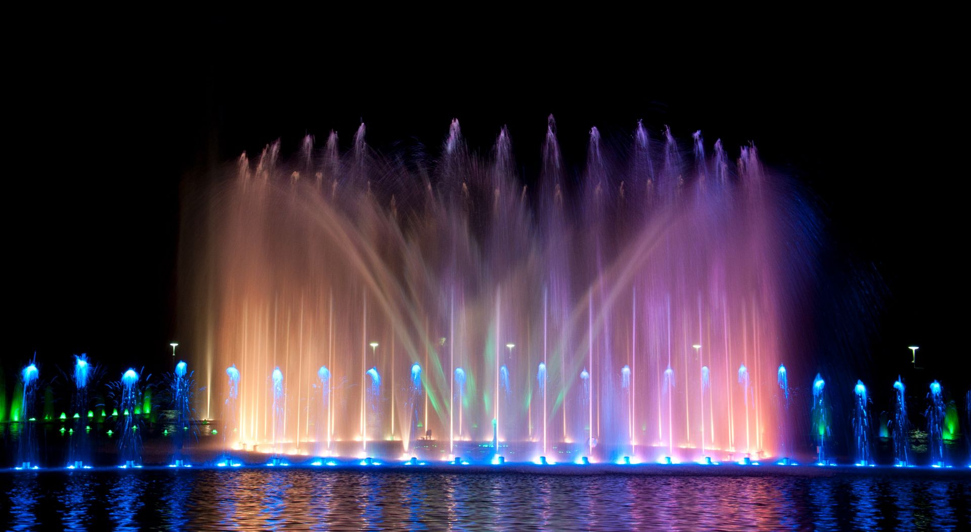 Multimedia Fountain
