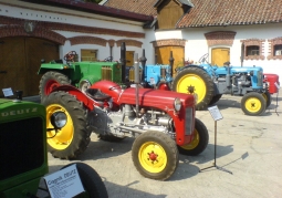 Presentation of exhibits of the Agricultural Technology Department