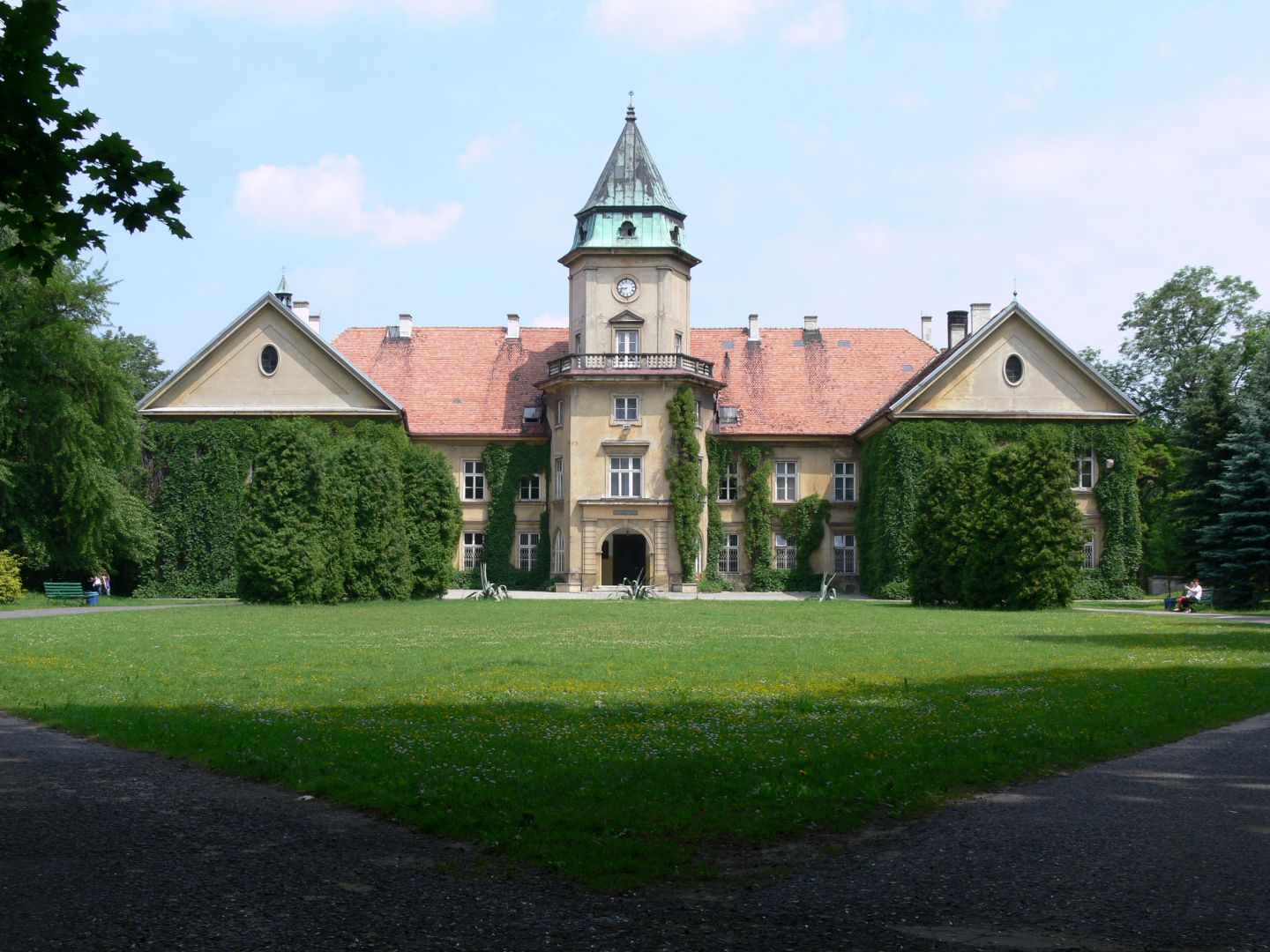 Front elevation of the castle in Tarnobrzeg