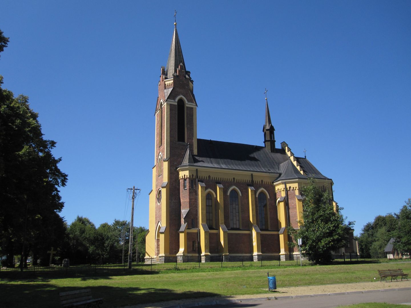 Kościół w Lutowiskach