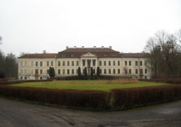 Front facade of the palace