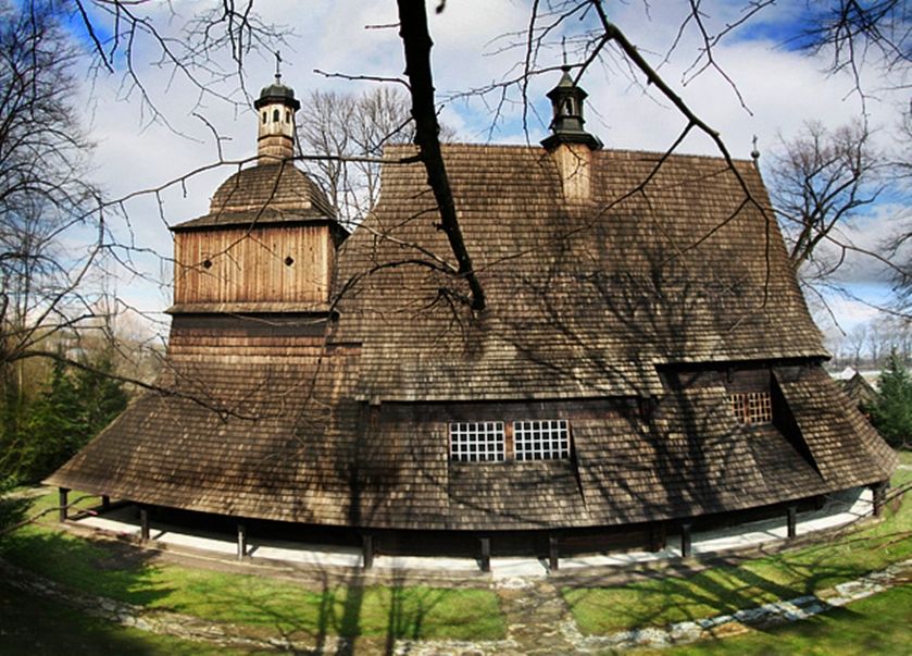 Building of a wooden church in Sękowa