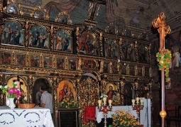 Zabytkowy ikonostas w Czarnej