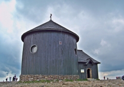 Wooden chapel building
