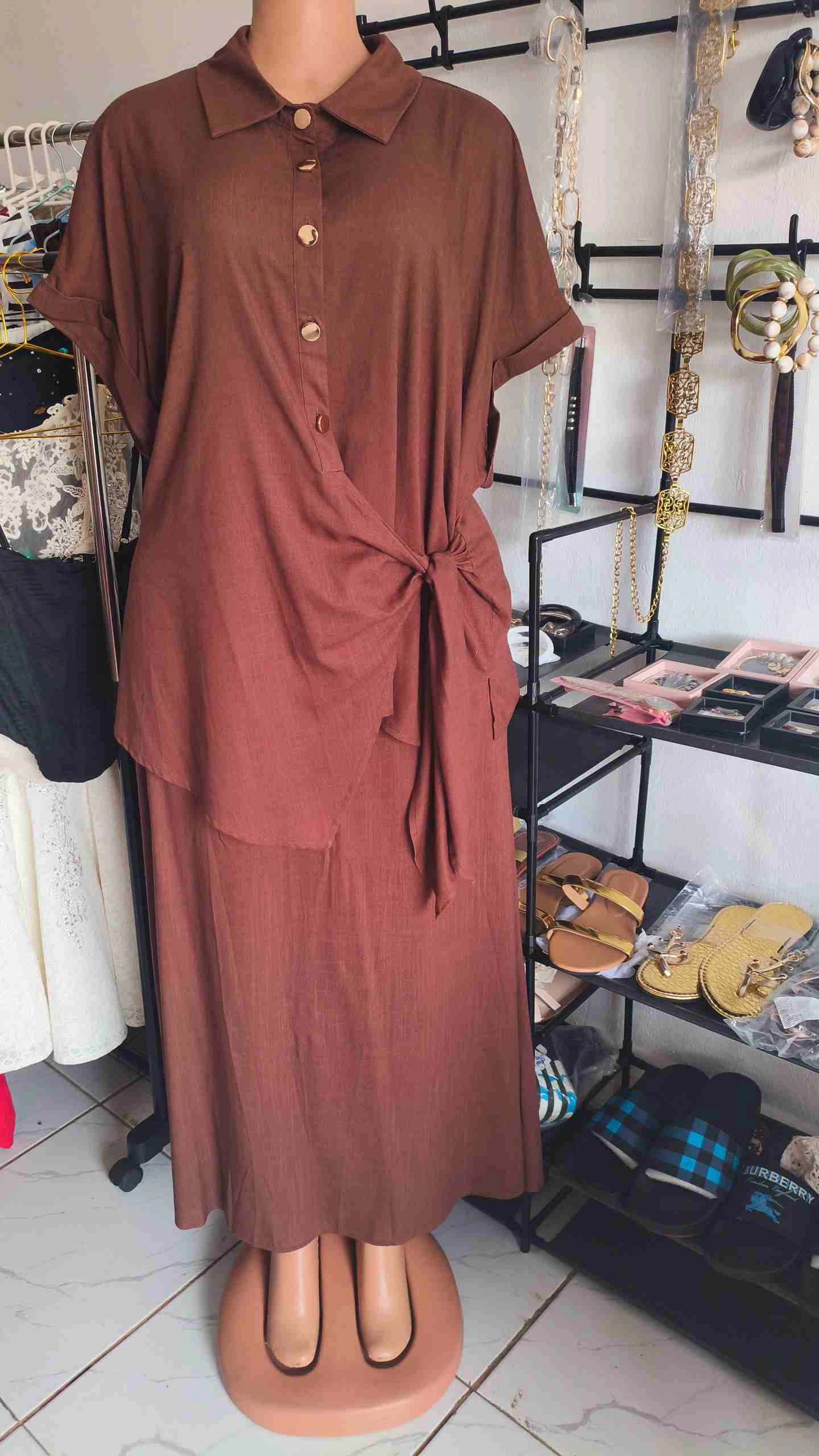 Elegant button -front Tie -waist maxi Dress 