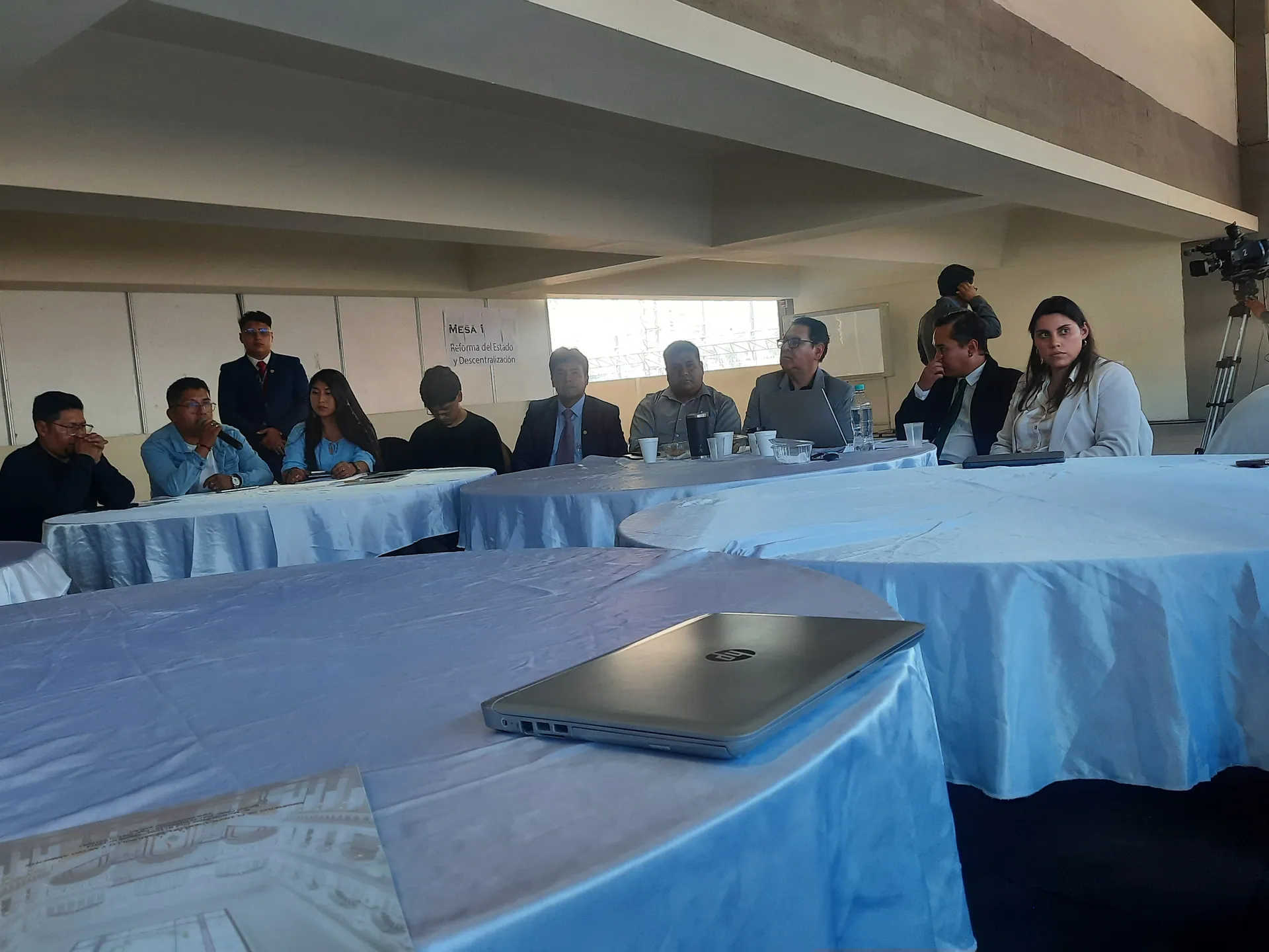 Mesas de trabajo convocadas por el Gobierno
