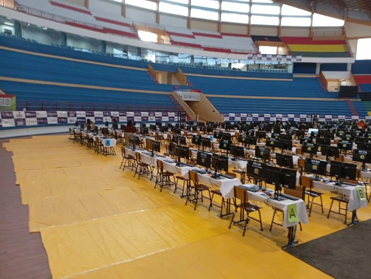 🌍 Oruro presente en evento mundial de informática en Sucre