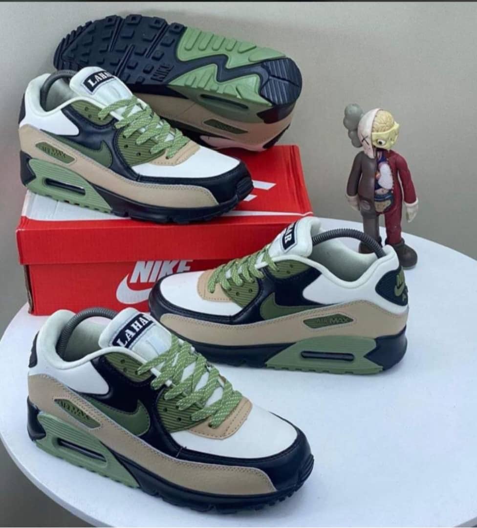 Nike Air Max 90