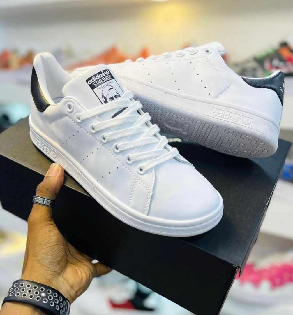 Stansmith with black label