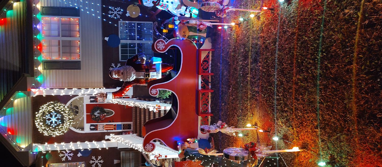 HANDMADE CHRISTMAS ON RAVEN, Christmas lights in Clarksville, TN (photo 3)