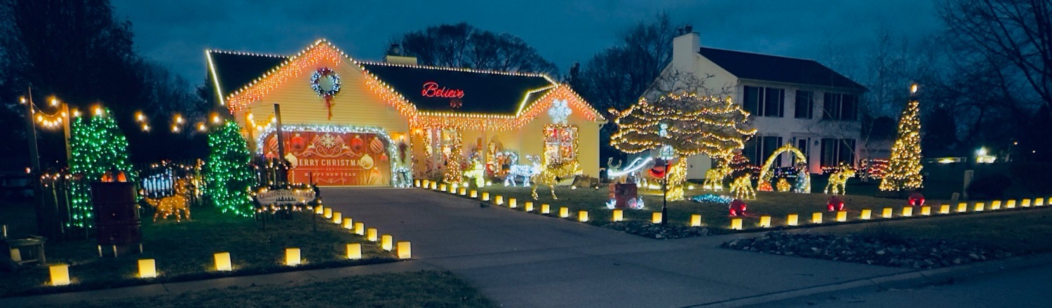 A Hallmark Christmas, Christmas lights in Seville, OH (photo 2)
