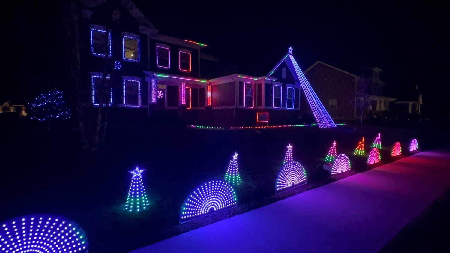 RadLights, Christmas lights in Avon, IN (photo 4)