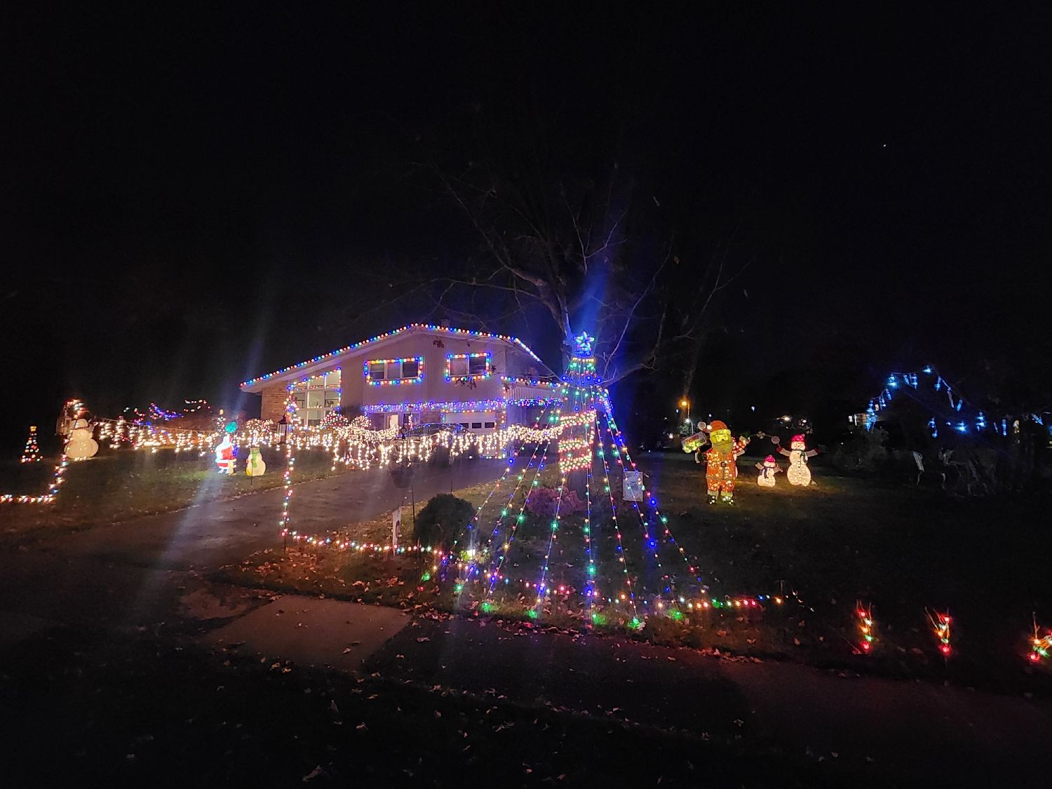 Plymouth Hills Holiday Spectacular, Christmas lights in Plymouth Meeting, PA (photo 1)