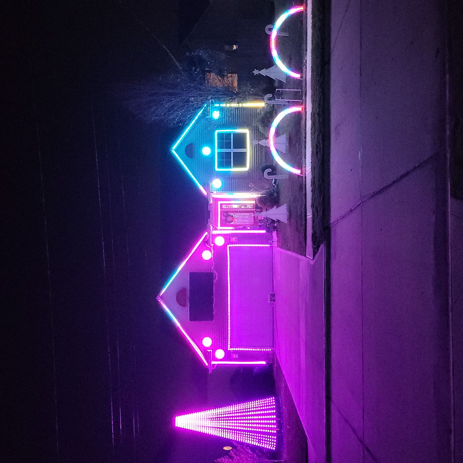 Lights on Aspen Street, Christmas lights in North Ridgeville, OH (photo 4)