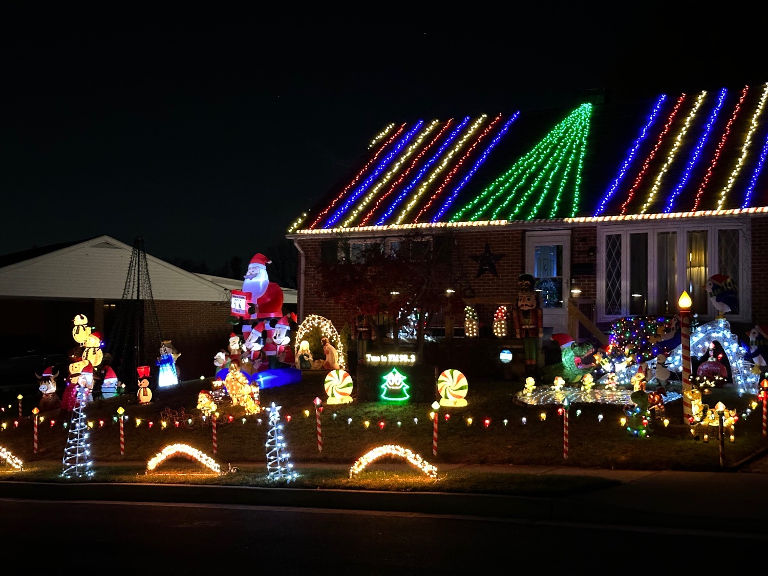 Lights On Coco, Christmas lights in Rosedale, MD (photo 5)