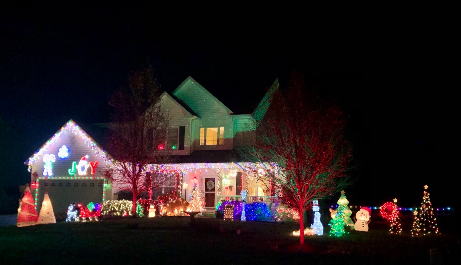 A Griswold Christmas on Hoffman, Christmas lights in Spring City, PA (photo 2)