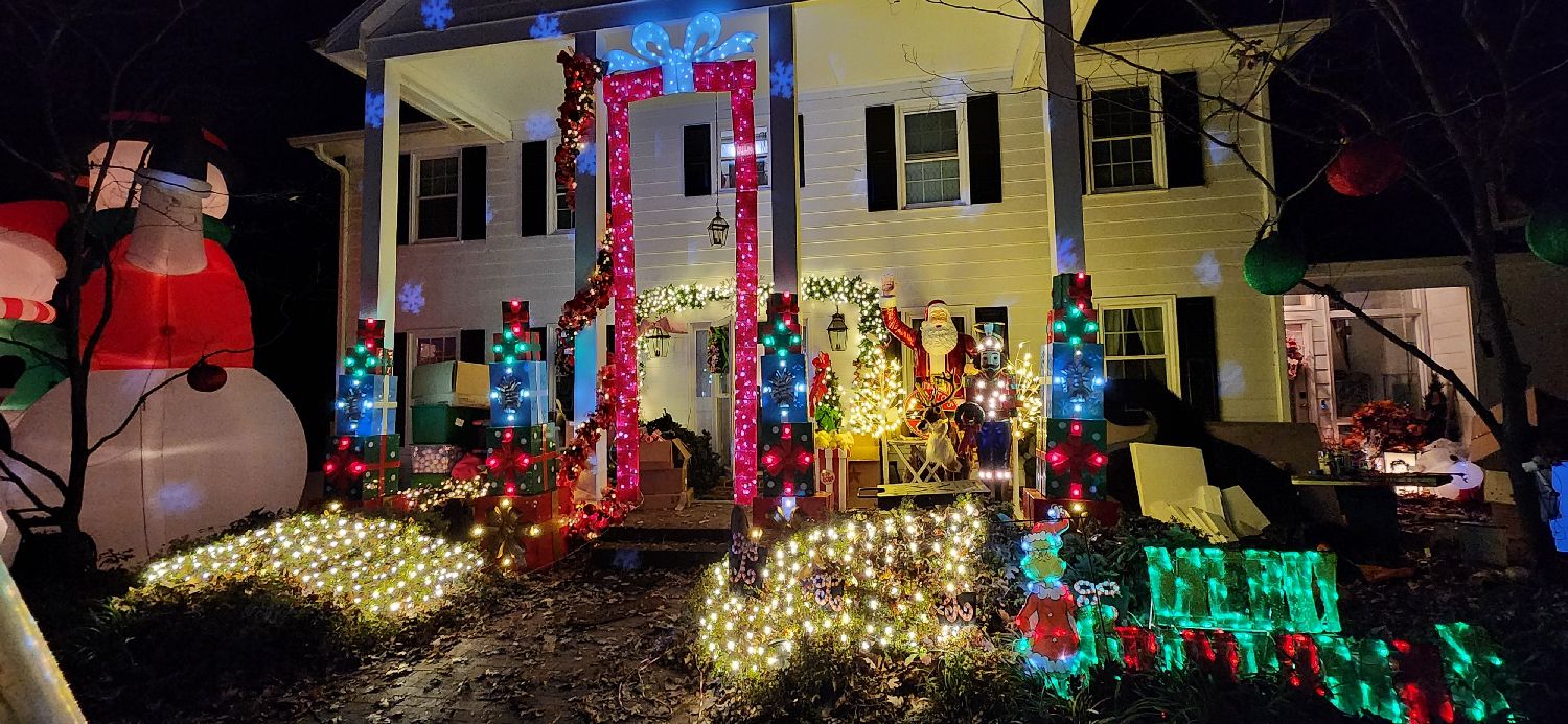 Verne Hollow, Christmas lights in Raleigh, NC (photo 1)